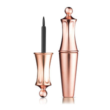 Load image into Gallery viewer, Magnetic Eyeliner Eyelashes Set Natural Thick Handmade No Glue Prevent Allergy Magnetic Fake Eyelashes With Eyelashes Applicator
